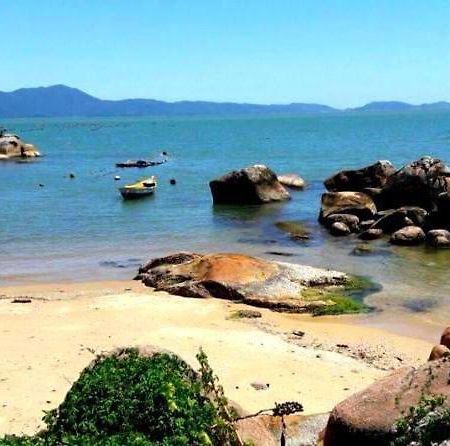 Casa Frente Mar Villa Governador Celso Ramos Bagian luar foto