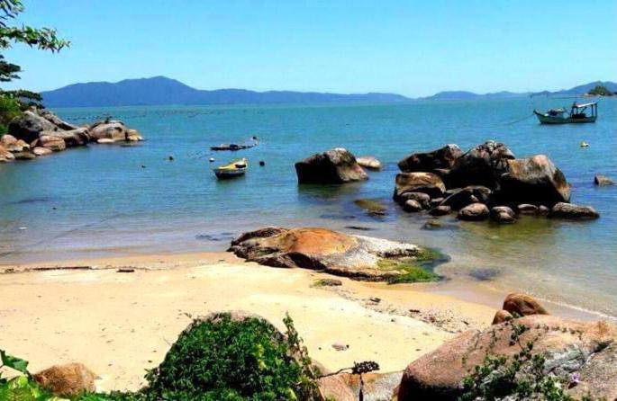 Casa Frente Mar Villa Governador Celso Ramos Bagian luar foto